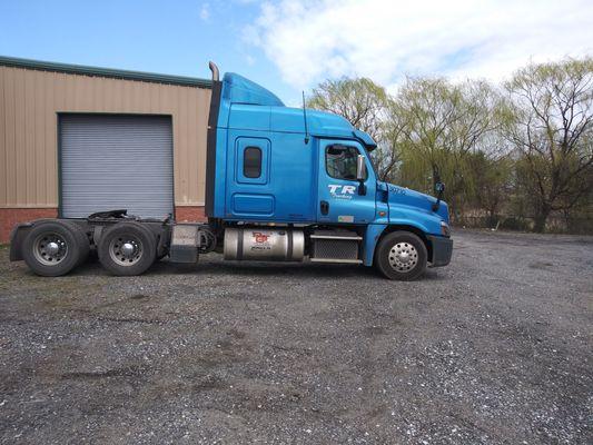 Commercial truck repairs