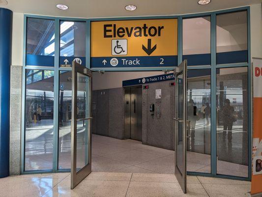 Rte 128 MBTA Station