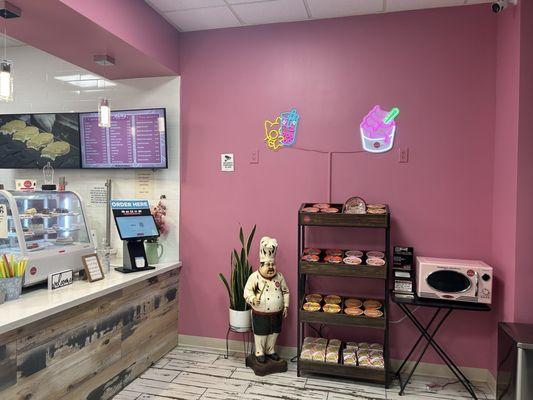 Meemay’s Ice Cream & Milk Tea House