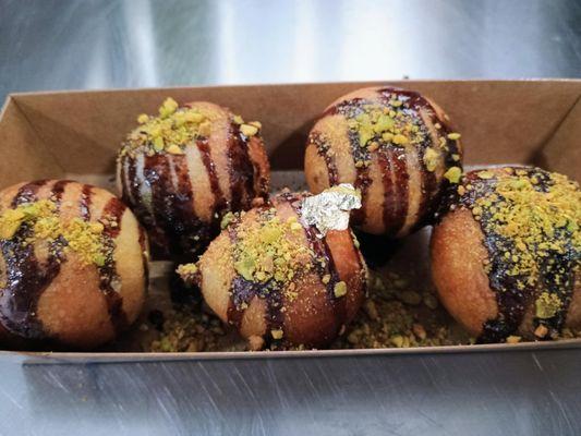 Dubai Chocolate Pie Bombs