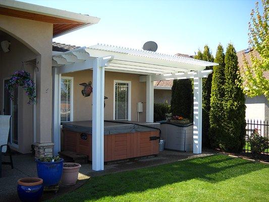 Lattice Cover / Pergola