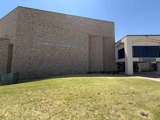 Church Of Christ Green Lawn