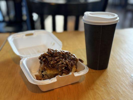 Warm pecan cinnamon roll - deserves 5 stars!