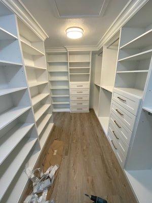 Valentyno Custom Woodworks