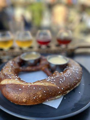 Propagator Pretzel definitely order with salt!