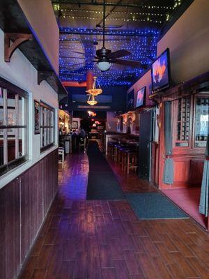 2nd Avenue Saloon & Sports Bar