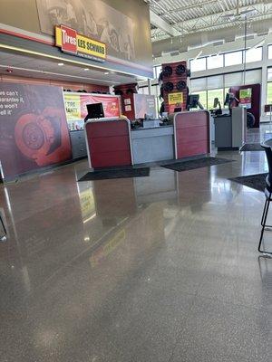 Les Schwab Tire Center