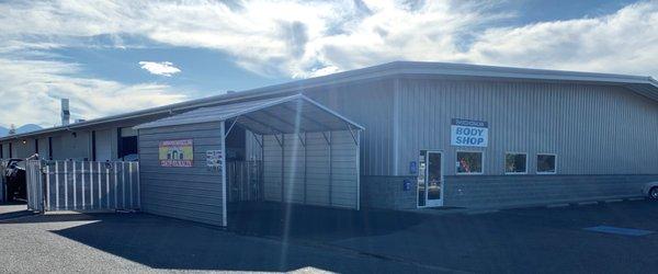 Mock's Body and Paint