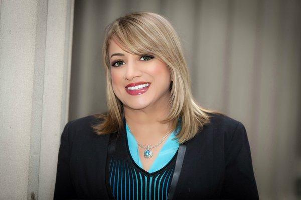 Lawyer with 19 years of experience and here to help!