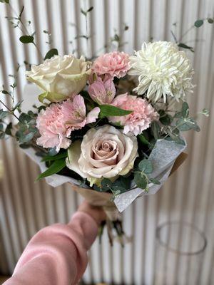 Blushing Louis Flowers