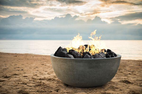 Large variety of outdoor firepits