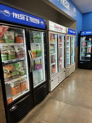 Chuck & Don's Pet Food & Supplies