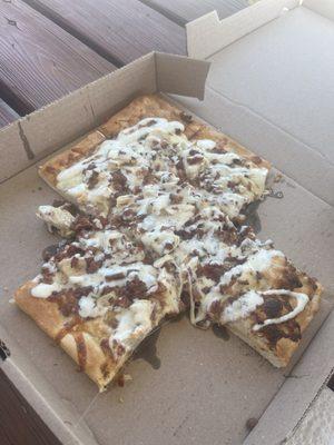 Chicken bacon ranch pizza