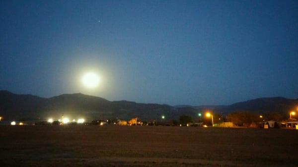 The full moon out back..what a view!!