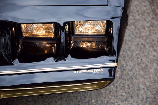 Autographics