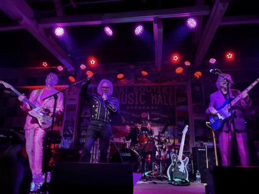 SLG Art Boutiki & Gallery