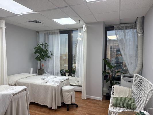 H&Y Beauty -NY 法拉盛仪器野生眉·美甲·美睫工作室