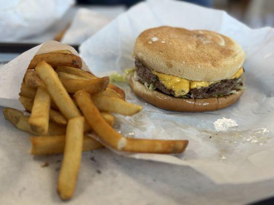 Single cheese with fries