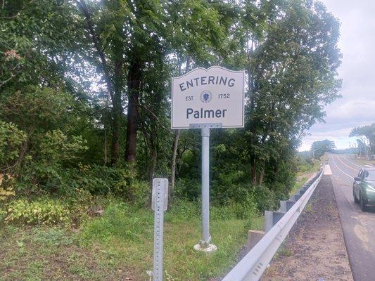 Entering Palmer on US 20 from Monson.