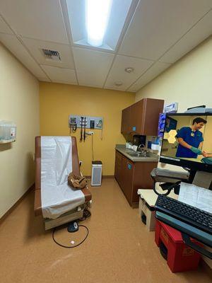 AltaMed Medical and Dental Group - East Los Angeles, 1st Street