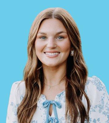 Kamryn Kellis is a licensed aesthetician in Nacogdoches, Texas. Her services include Chemical Peels, Facial Treatments, Hydrafacials & more!