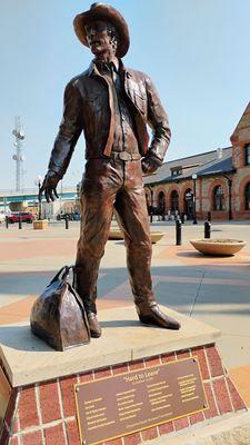 "Hard to Leave" Sculpture 10-06-2024