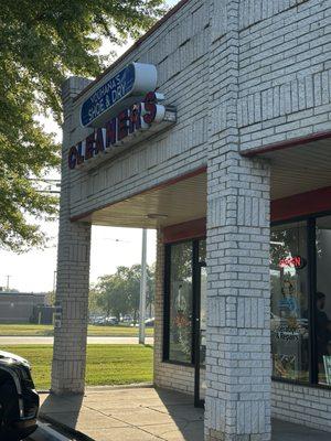 Youhana's Shoe & Dry Cleaners