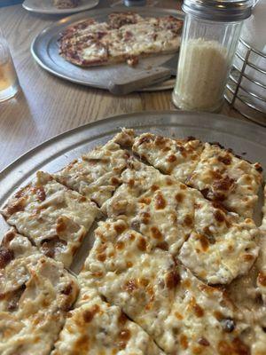 Lucky's Irish Pub & Grub