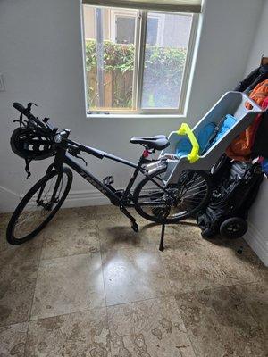 Road bike with child sear