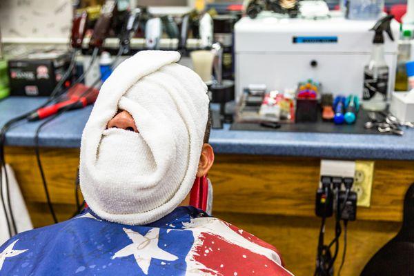 The Famous American Barbershop - Stonewall