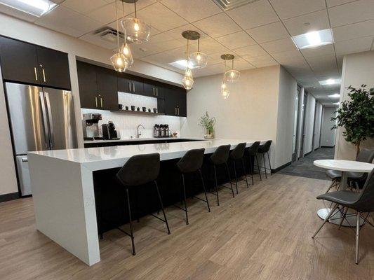 Executive Workspace, Plaza at Legacy location in Plano - kitchen