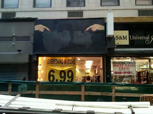 9 To 5 Fashion Outlet