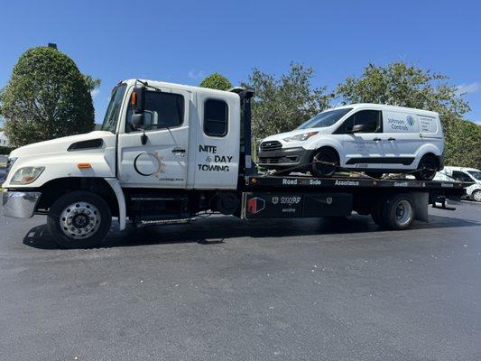 Nite & Day Towing Service
