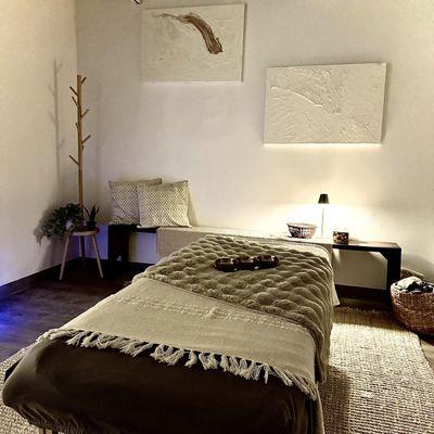 Intentional therapeutic bodywork with the comfort and care of a luxury spa