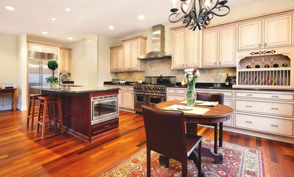 Hughes Realty Fine Homes