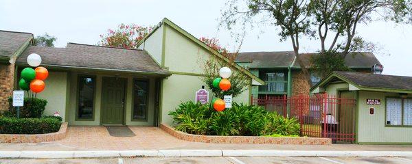 Champion Court Apartments