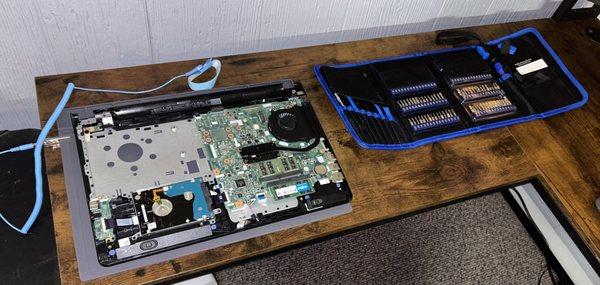 On-Site Laptop and PC Repair!