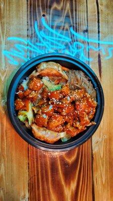 Super chicken with rice and noodles