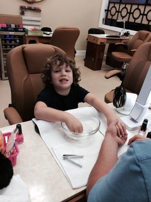 VQ Nails Spa