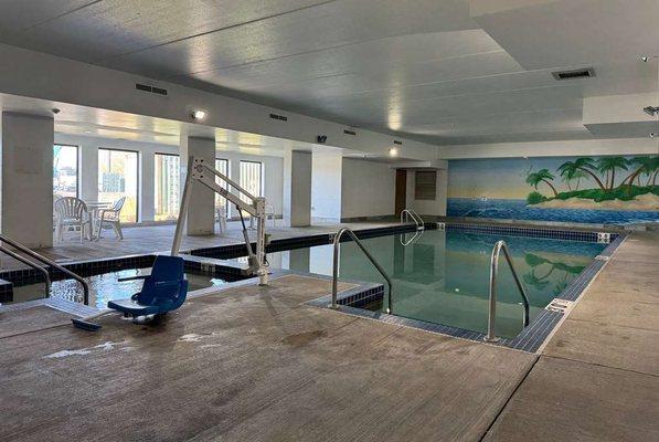 Pool - indoor