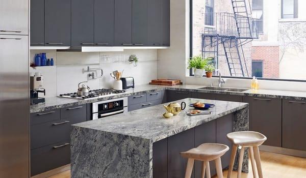 Laminate countertop installation