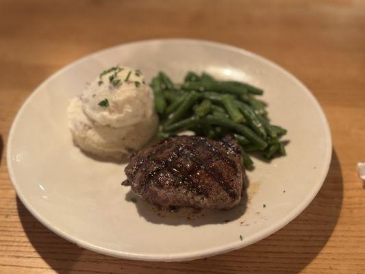 Applebee's Grill + Bar