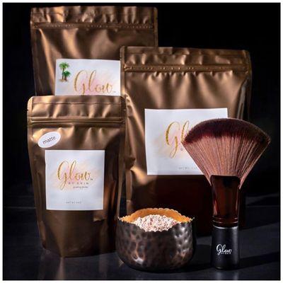 Enhancements to leave you with a dry shimmering spray tan! Saves you on drying time and smells amazing !