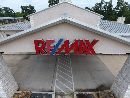 Welcome to RE/MAX Realty Center