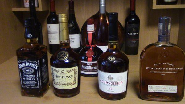 GO TO THE CUSTOMER FORM ONLINE TO MAKE YOUR ORDER. AT WWW.GREENSCHAMPAGNELIQUEURWINESTORE.ORG