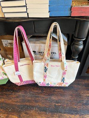 me if I was a bag.. thank you in bloom bookery for the wonderful experience. I hope to come back soon !