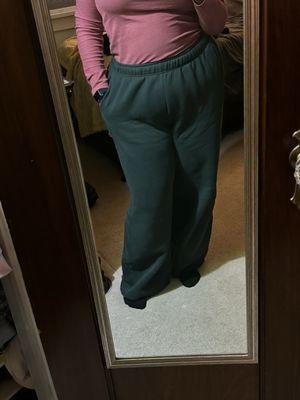 The sweatpants I bought! They're the coziest sweatpants I've ever owned!!