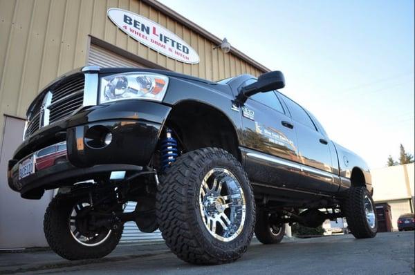 2007 Dodge Mega Cab 3500 1 Ton with Fabtech 6" Lift with 4.0 Coilovers and Dirt Logic shocks