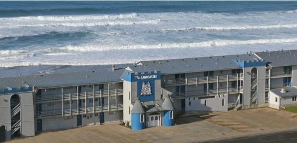 Sandcastle Beachfront Motel