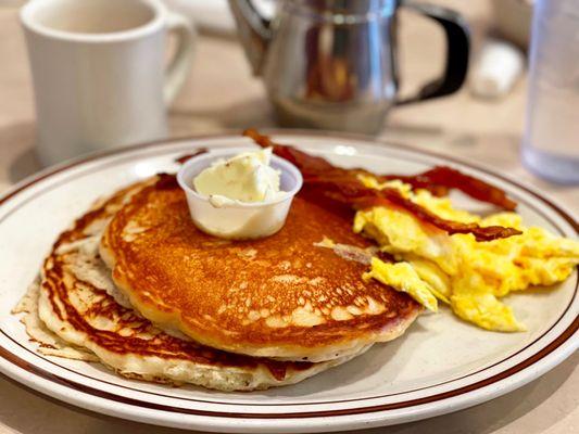 Short Stack w/Bacon and eggs